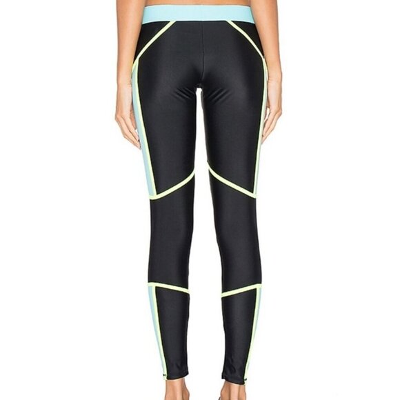 Lovers + Friends ✦ Aqua & Black Athleisure Set ✦ Mesh Sports Bra + Leggings S - Picture 6 of 10